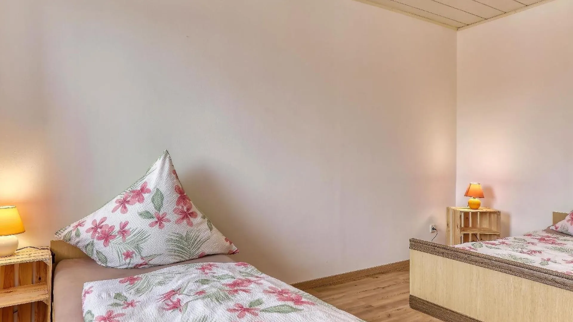 Ferienhaus Fuer Familien Und Gruppen Sankt Oswald-Riedlhuette 0*,  Tyskland