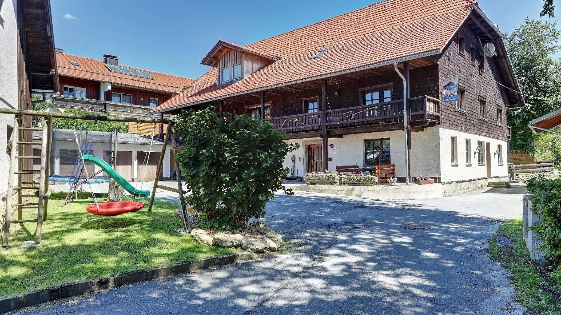 Ferienhaus Fuer Familien Und Gruppen Sankt Oswald-Riedlhuette Semesterbostad